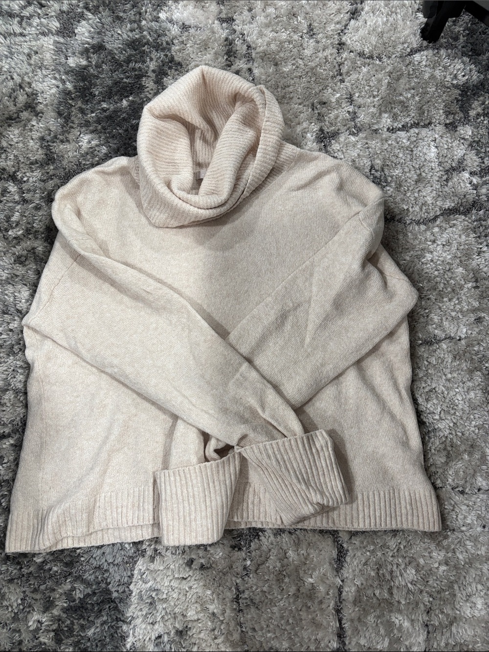 Chelsea28 Cream Turtleneck Sweater